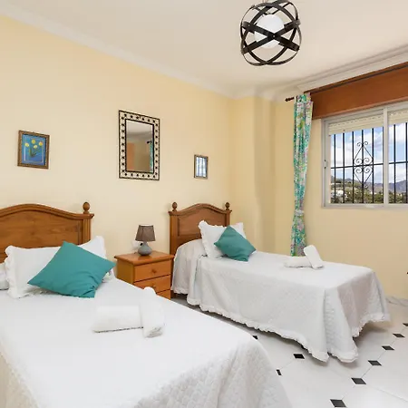 Palomas Villa
