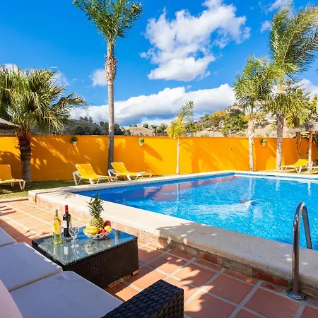 Palomas Villa